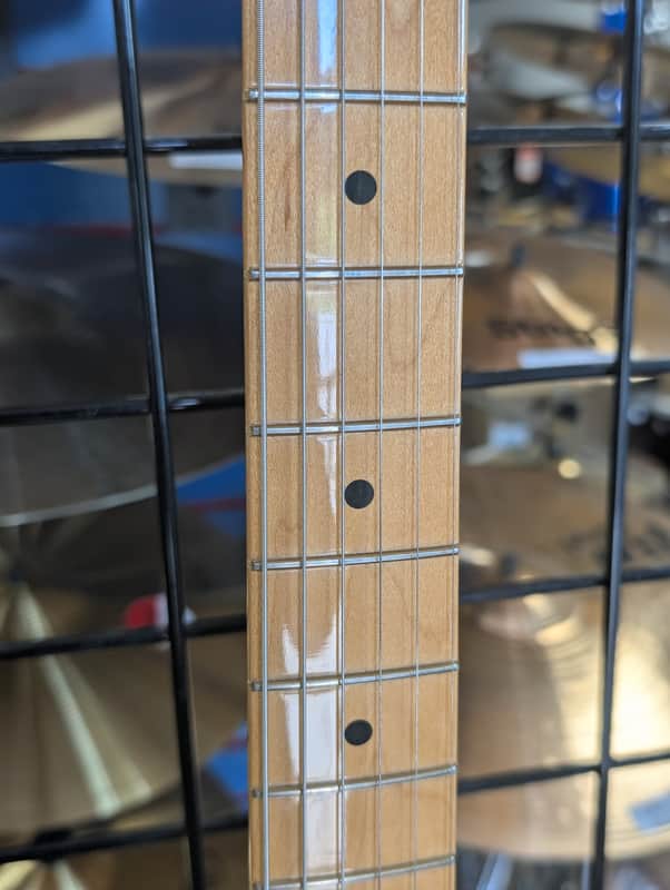 Fender Vintera II ’70s Stratocaster Maple 3-Color Sunburst 2023 – New 2023 - Image 6