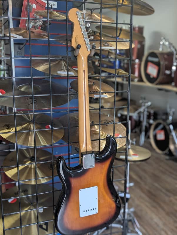 Fender Vintera II ’70s Stratocaster Maple 3-Color Sunburst 2023 – New 2023 - Image 11
