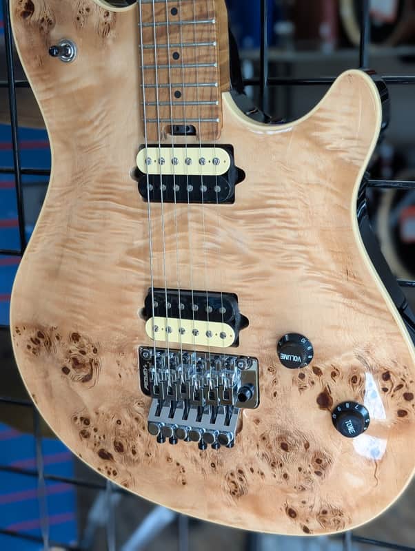 Peavey HP-2 Poplar Burl RM Natural HH Guitar w/ Hardshell Case - NOS