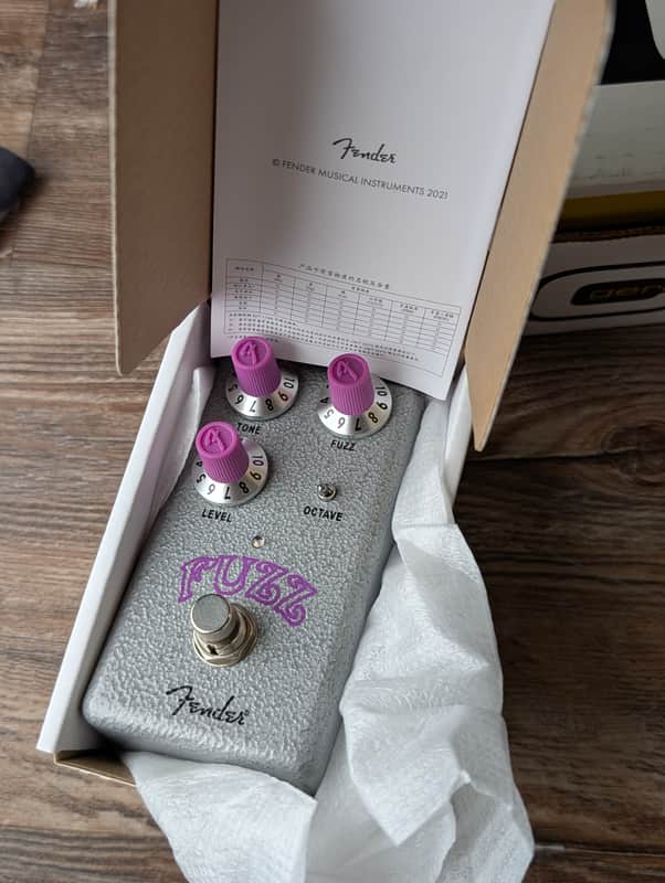 Fender Hammertone Fuzz Guitar Effects Pedal with Octave Mode NEW IN BOX - Image 2